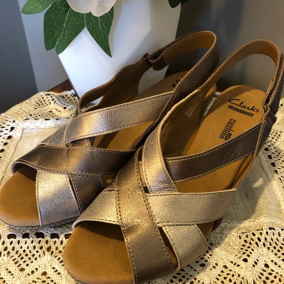 clarks silver sandals